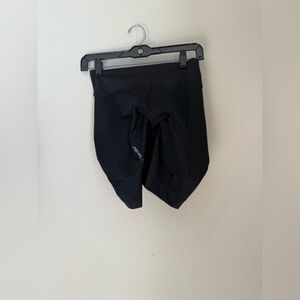 NWT Pearl Izumi Escape Quest Shorts Black Stretch Padded Athletic, Medium